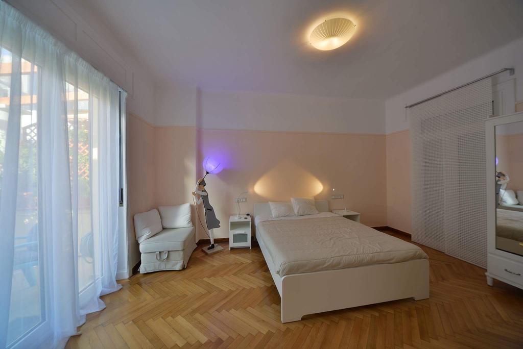 Oasis Veranda Under Columns.Kolonaki Embassy Area. Αθήνα Εξωτερικό φωτογραφία
