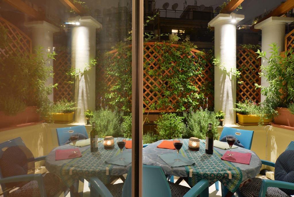 Oasis Veranda Under Columns.Kolonaki Embassy Area. Αθήνα Εξωτερικό φωτογραφία